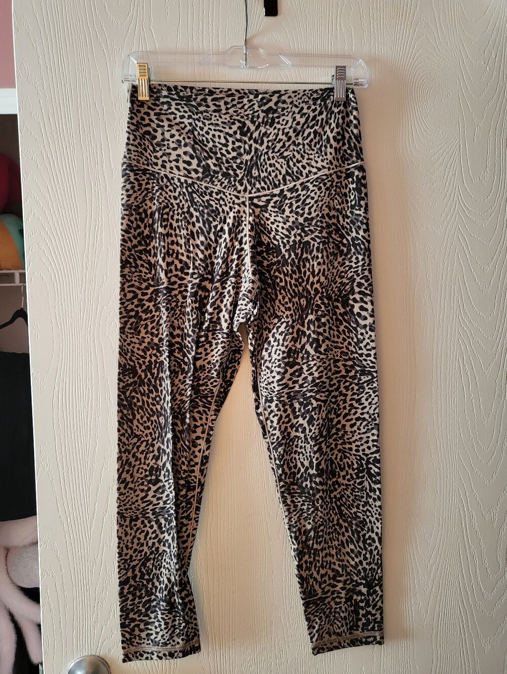 Offline Snow Leopard Real Me Leggings